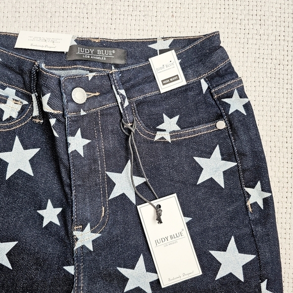 Judy Blue High Rise Dark Wash Star Print Flare Jeans Regular Sizes Americana NEW - Picture 7 of 16